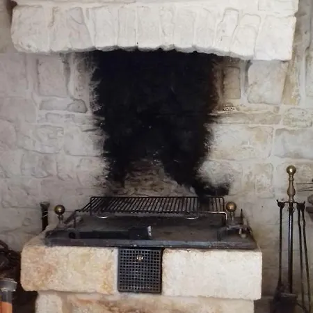 בית כפרי Trullo Delle Volpi צ'לייה מספיקה