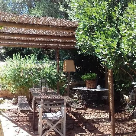 Trullo Delle Volpi * צ'לייה מספיקה